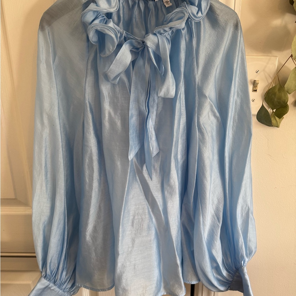 Elegant Blue Women's Top with Bow Detail